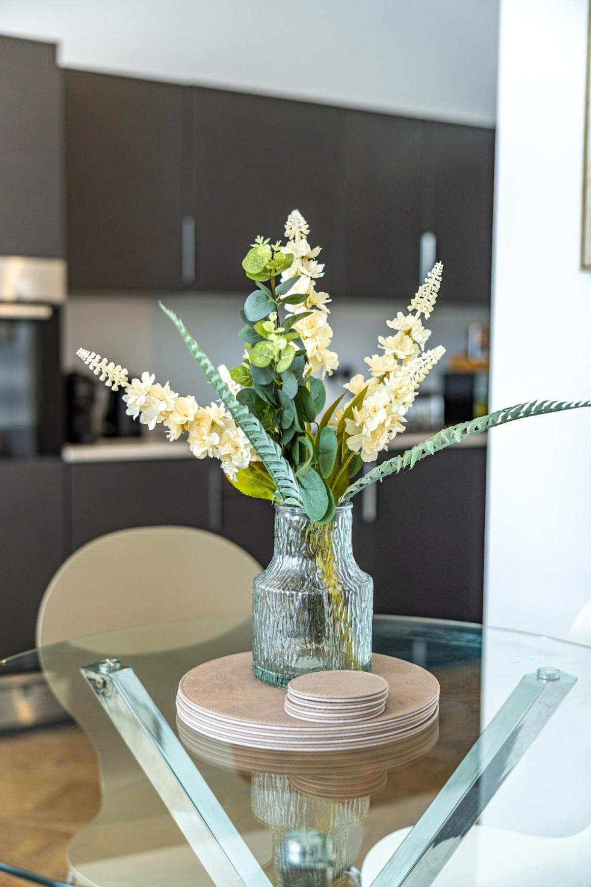 The Essex Apartments - Ashby House เชมส์ฟอร์ด ภายนอก รูปภาพ