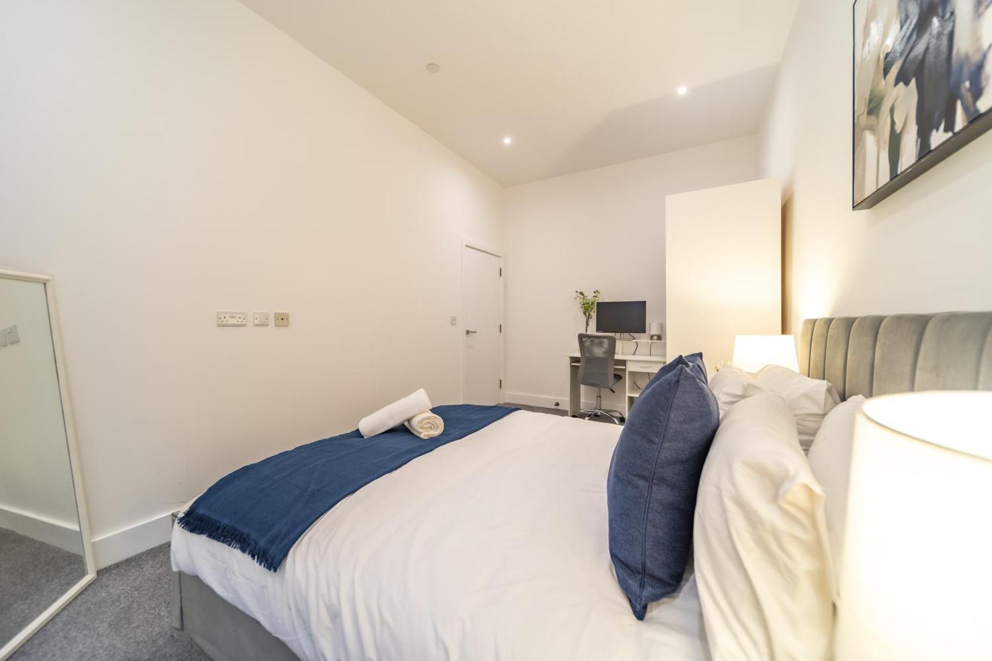 The Essex Apartments - Ashby House เชมส์ฟอร์ด ภายนอก รูปภาพ