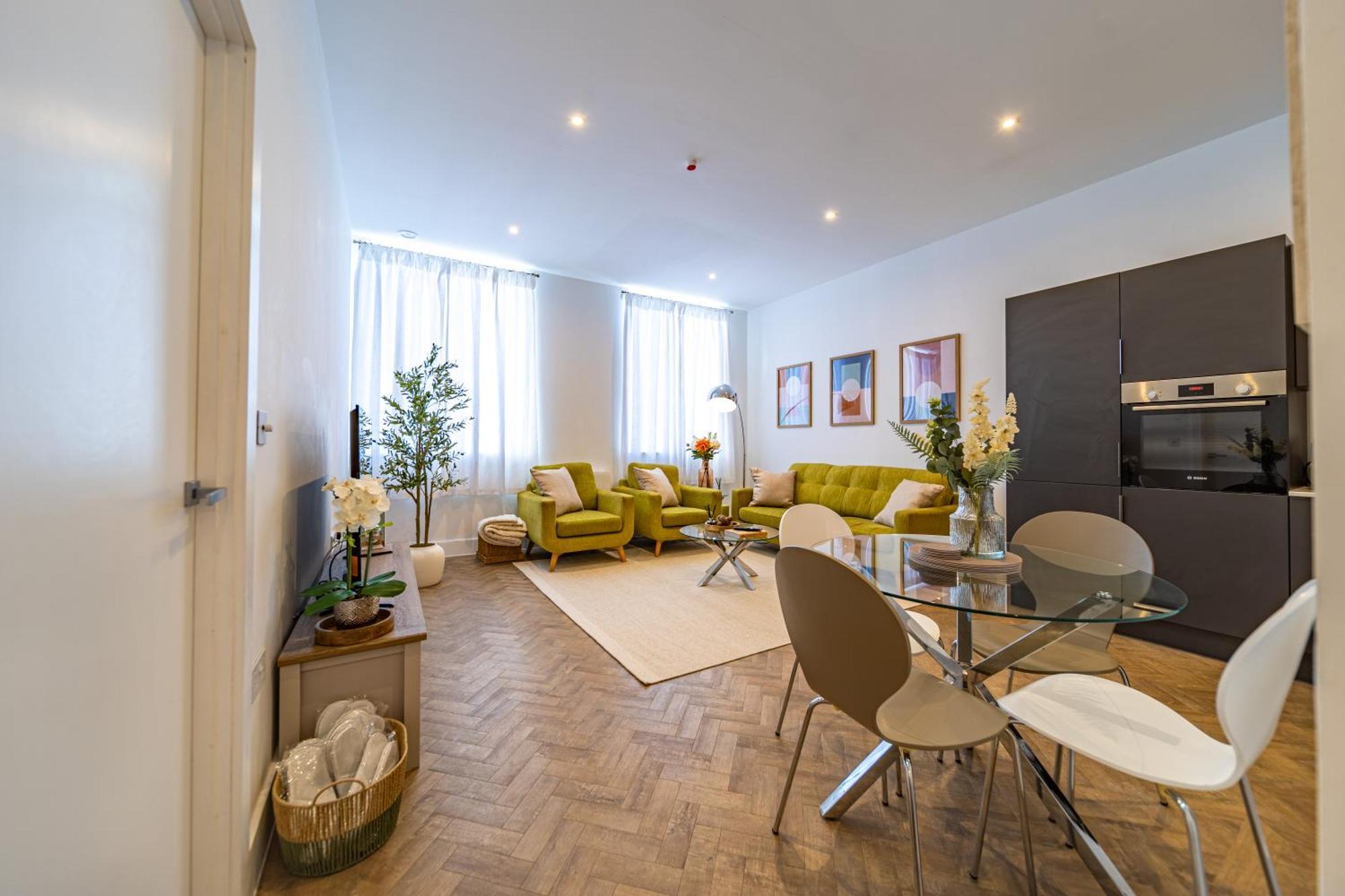 The Essex Apartments - Ashby House เชมส์ฟอร์ด ภายนอก รูปภาพ