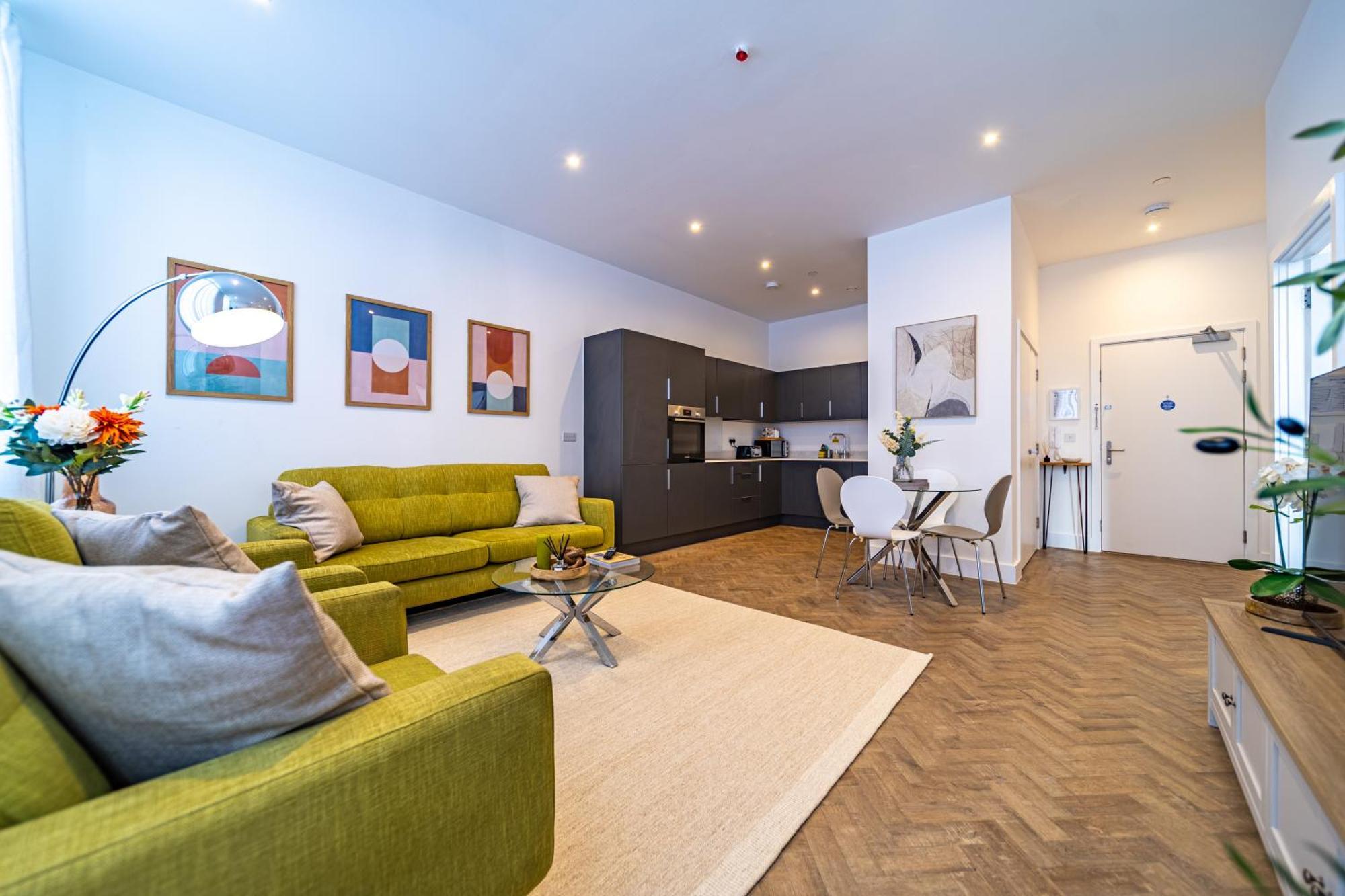The Essex Apartments - Ashby House เชมส์ฟอร์ด ภายนอก รูปภาพ